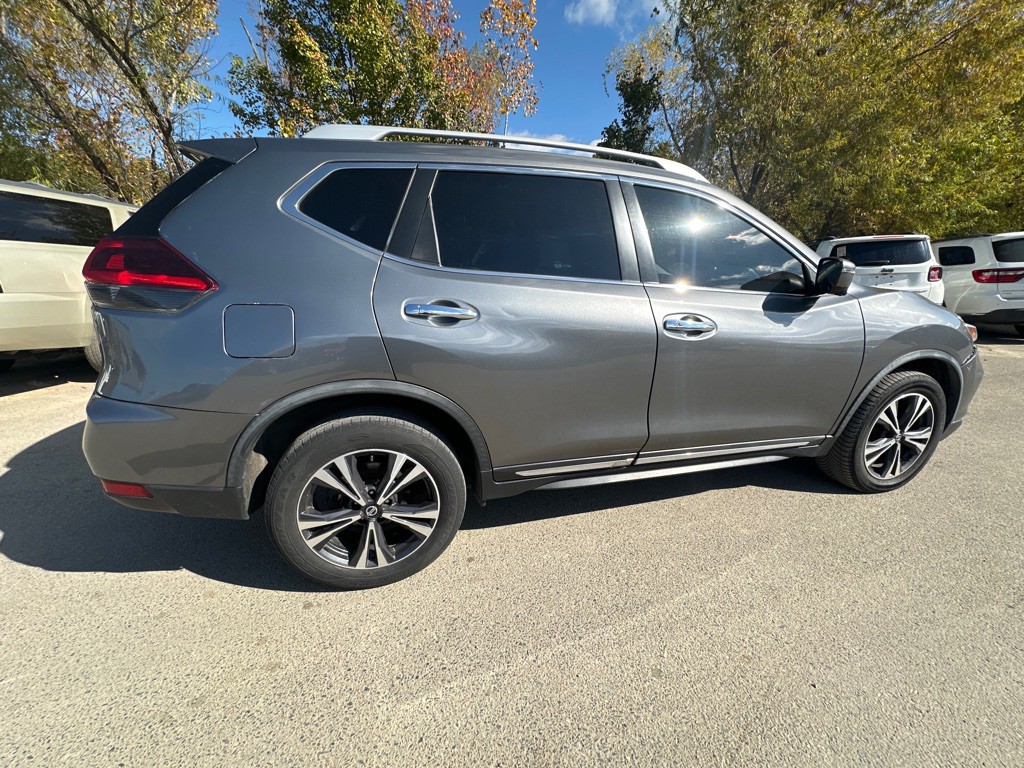 2018 Nissan Rogue Image 4