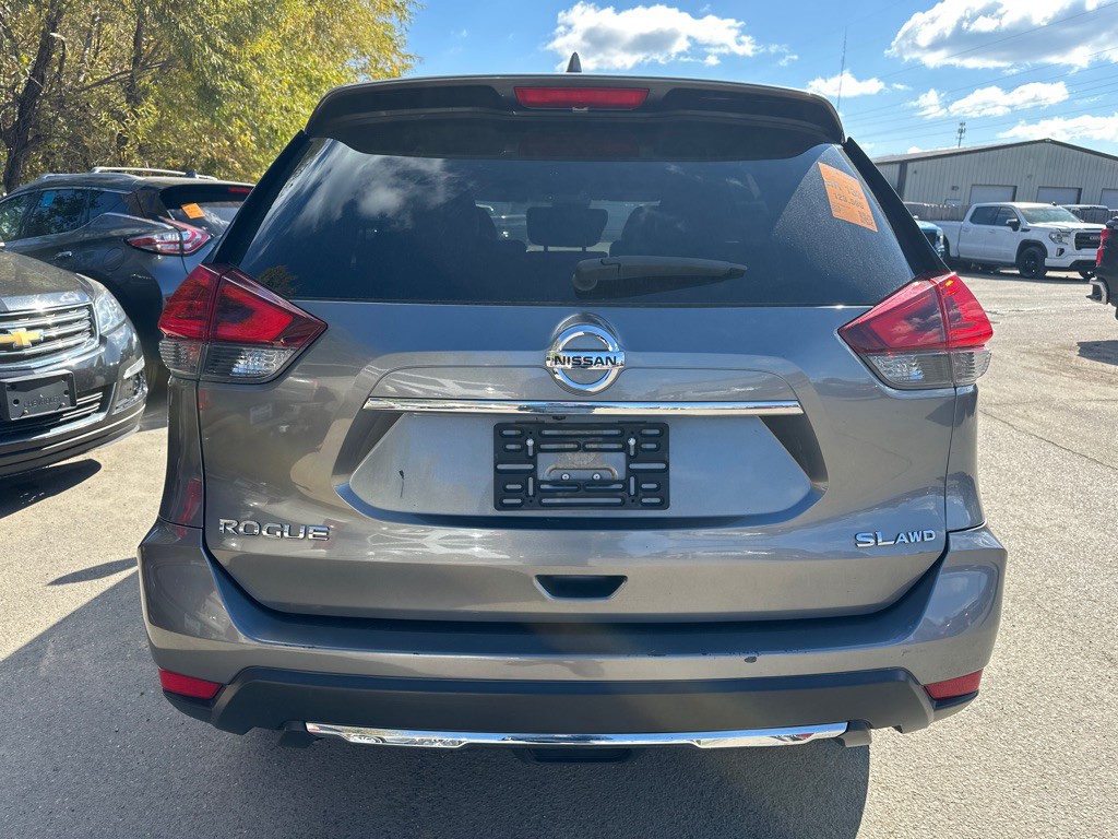 2018 Nissan Rogue Image 5