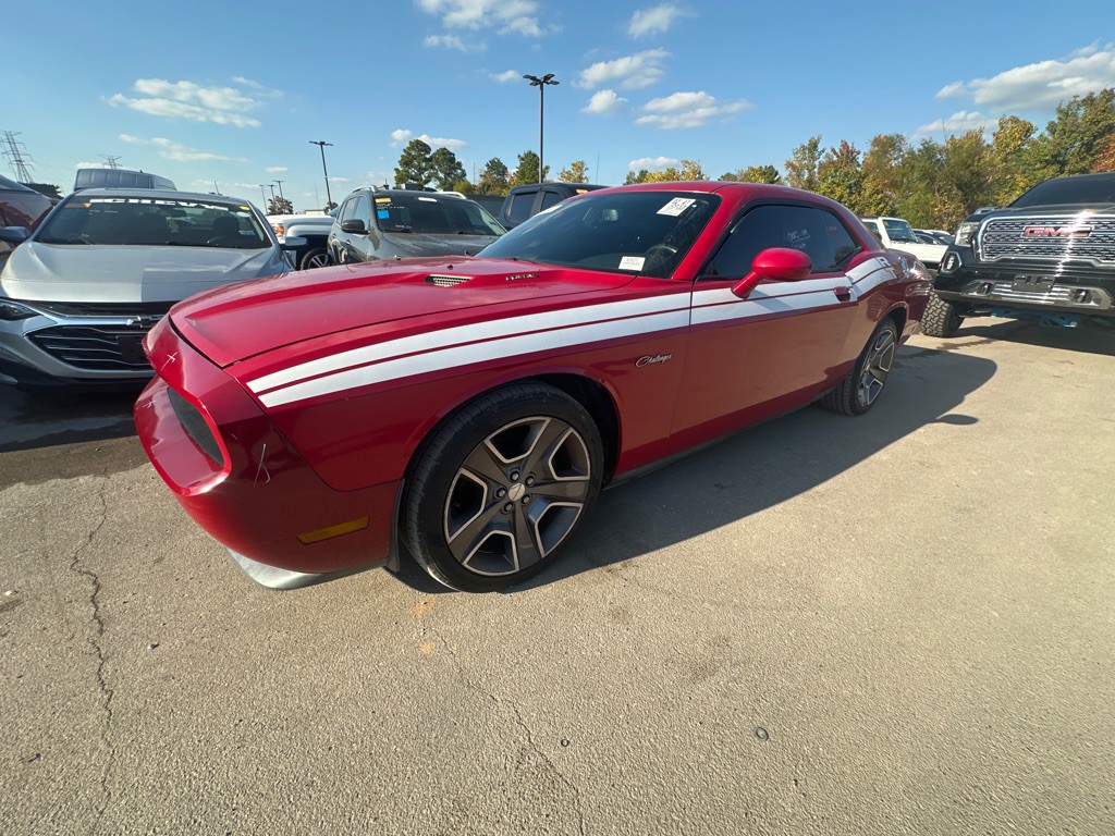 2013 Dodge Challenger Image 1