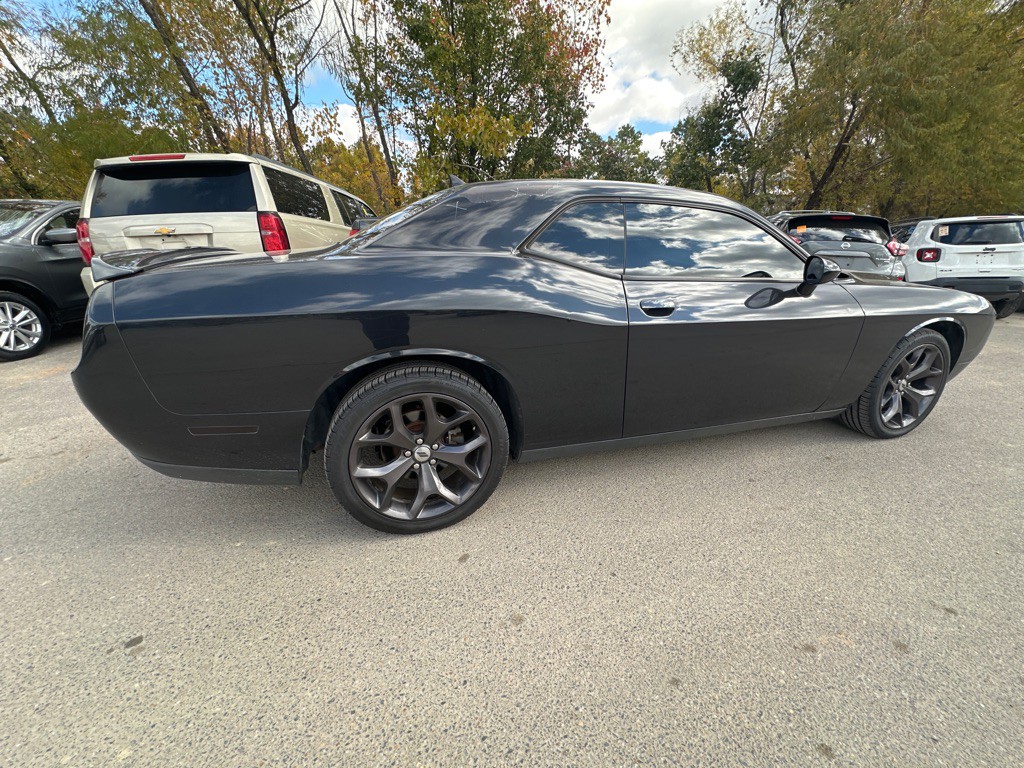 2018 Dodge Challenger Image 4