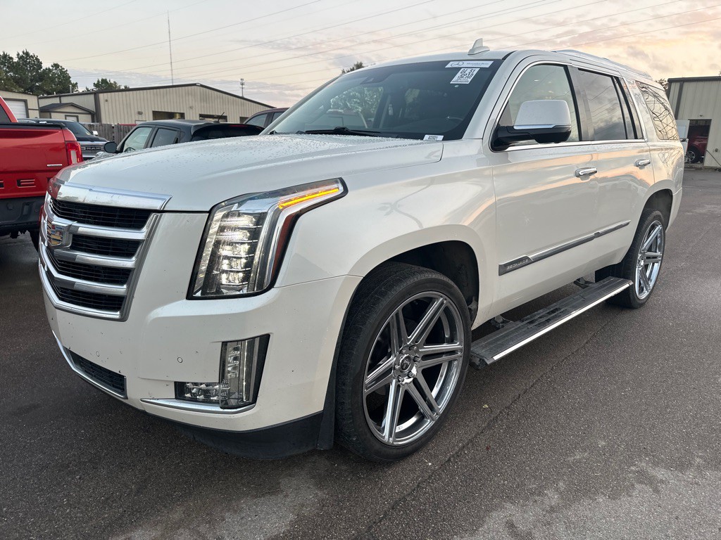 2015 Cadillac Escalade Image 1