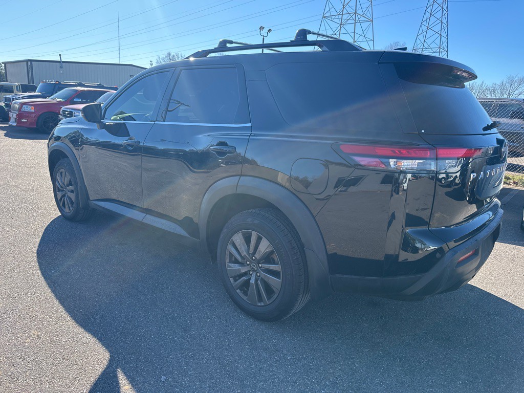 2023 Nissan Pathfinder Image 6