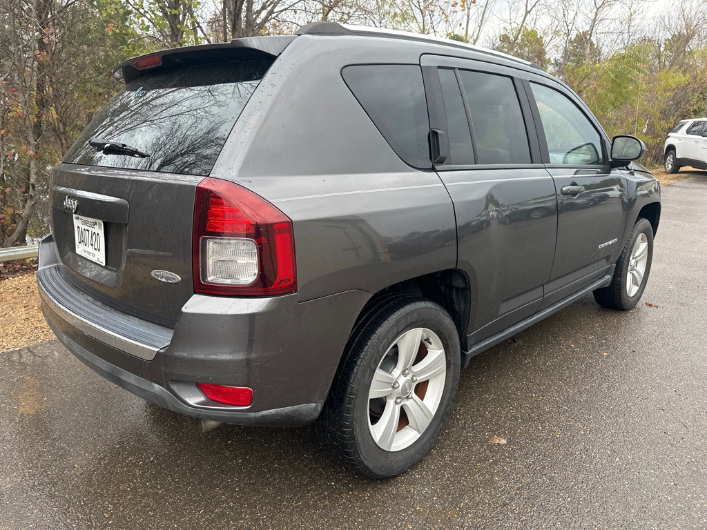 2015 Jeep Compass Image 4