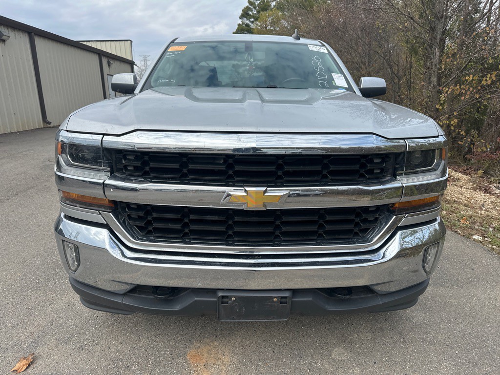 2017 Chevrolet Silverado 1500 Image 2