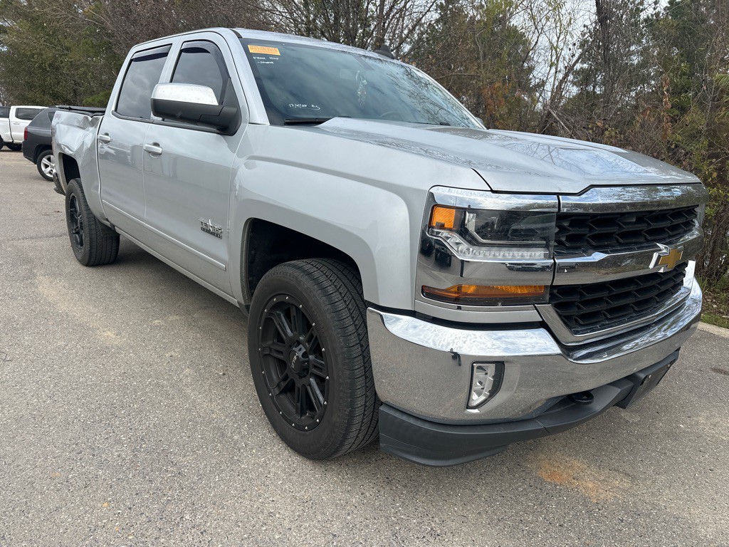2017 Chevrolet Silverado 1500 Image 3
