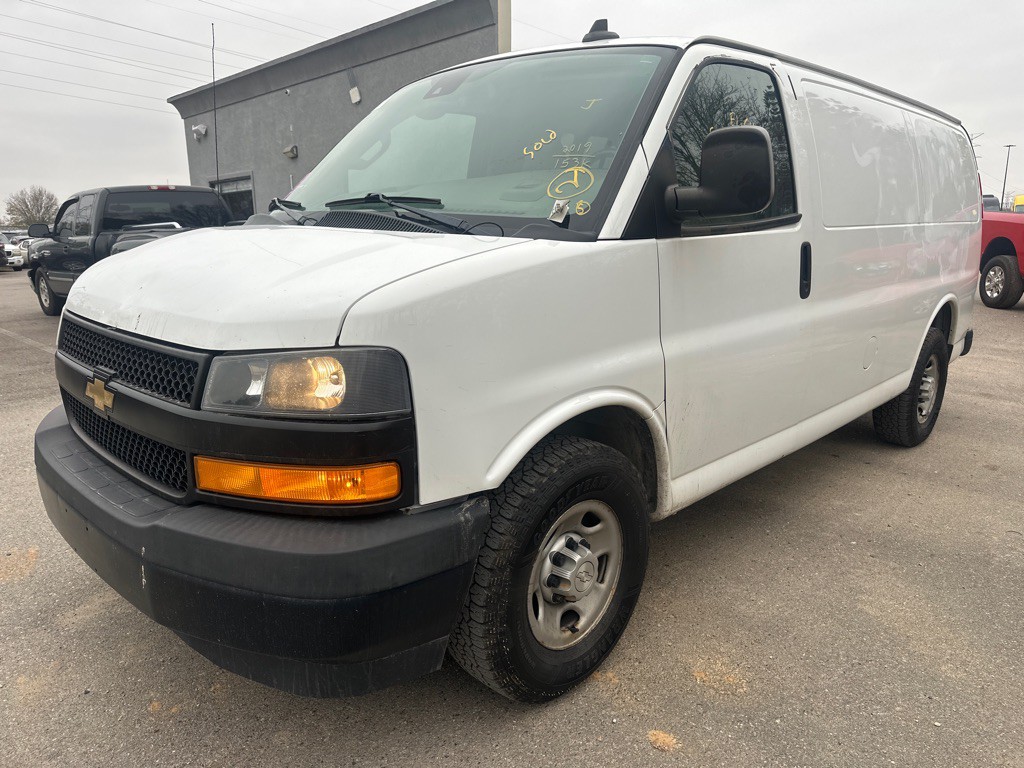 2019 Chevrolet Express Image 1