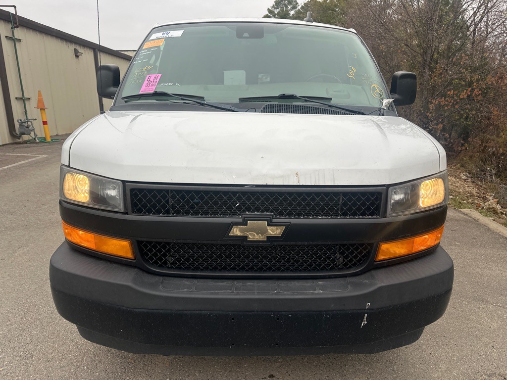 2019 Chevrolet Express Image 2