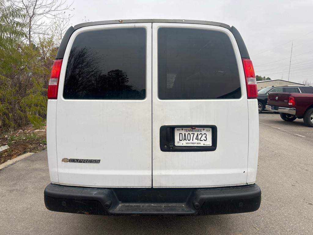 2019 Chevrolet Express Image 5