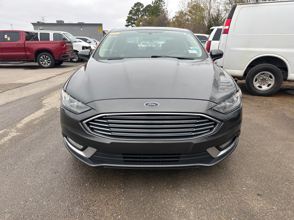 2018 Ford Fusion Image 2
