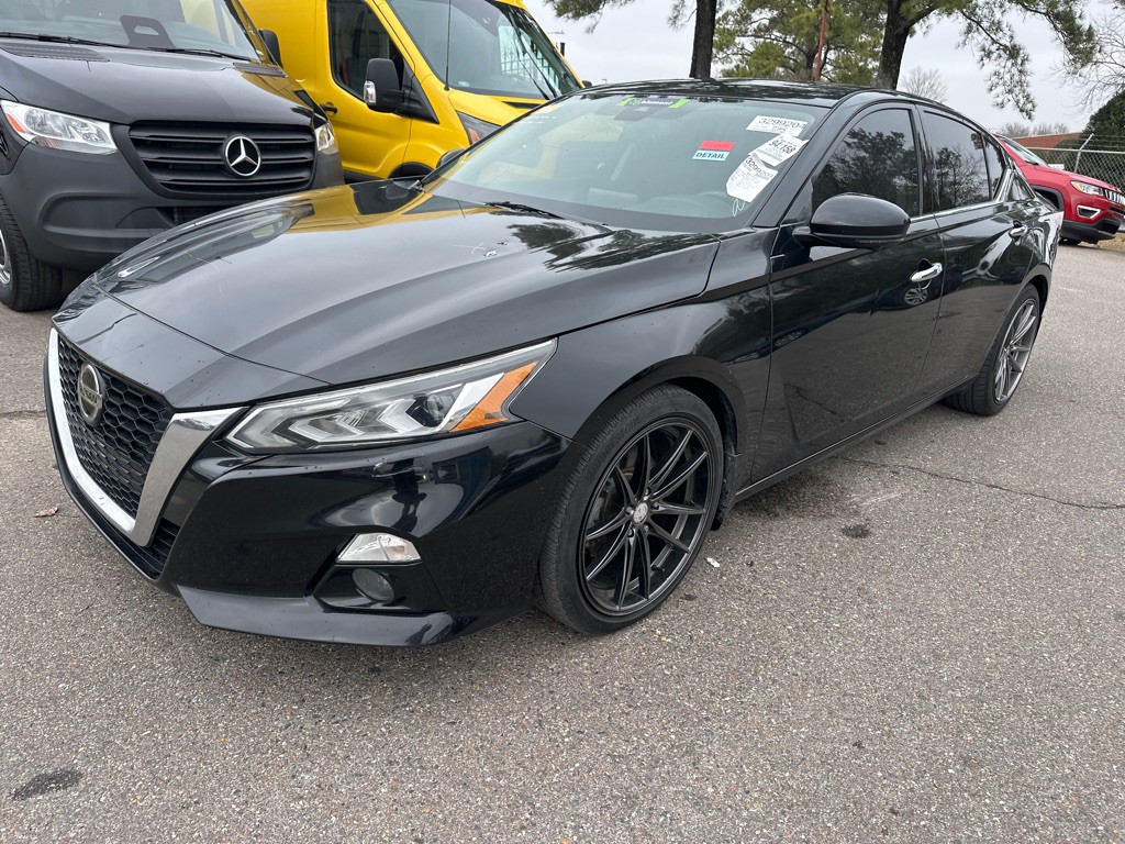 2020 Nissan Altima Image 1