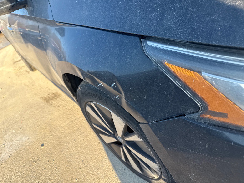 2019 Nissan Altima Image 2