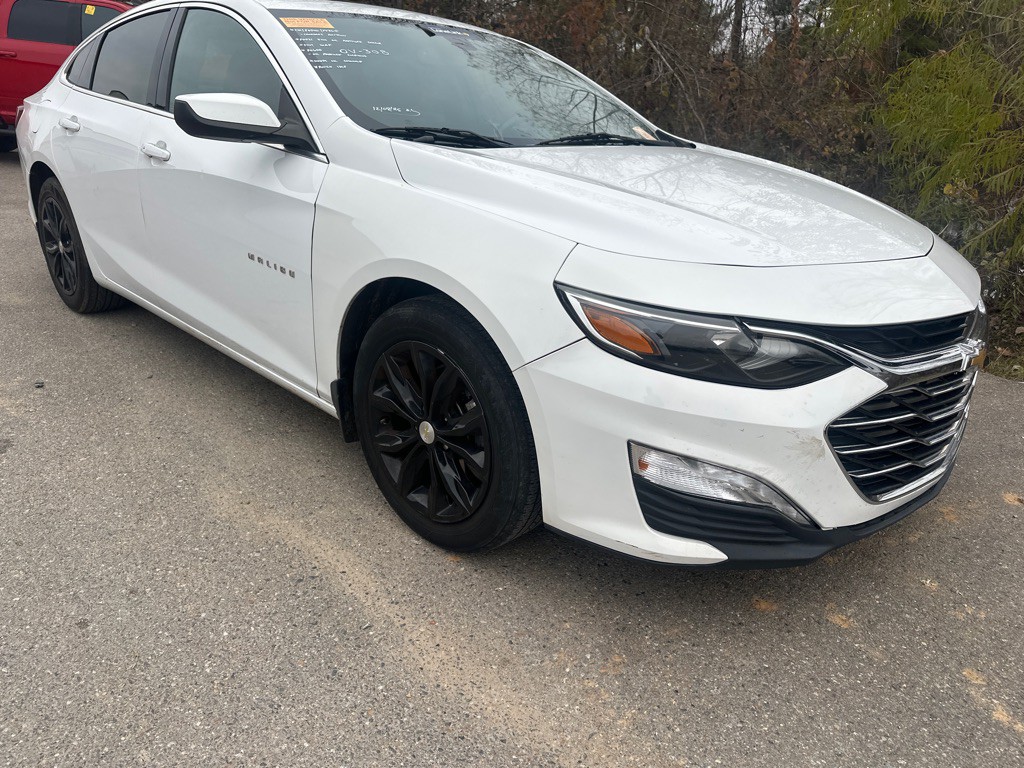 2019 Chevrolet Malibu Image 3