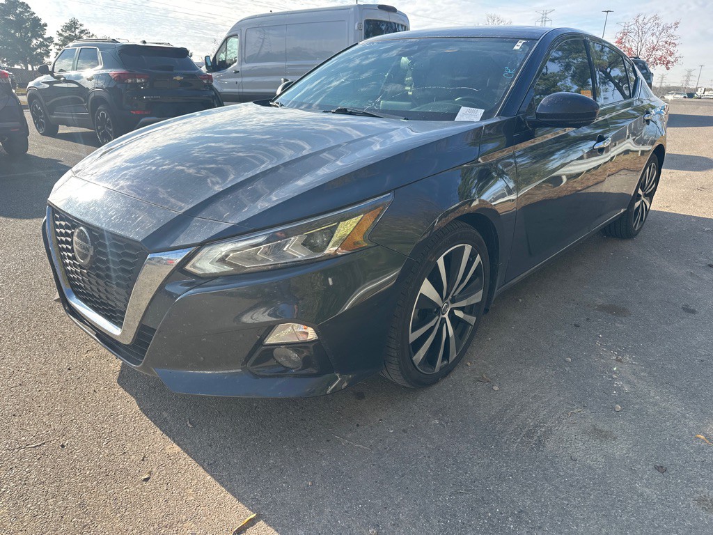 2020 Nissan Altima Image 1