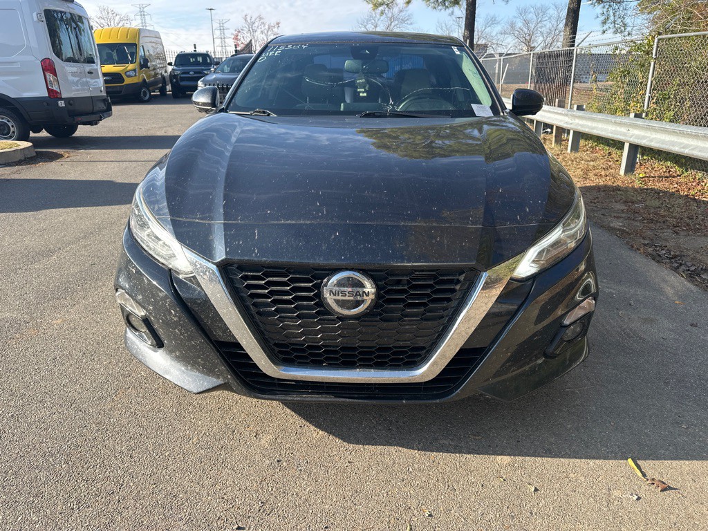 2020 Nissan Altima Image 2