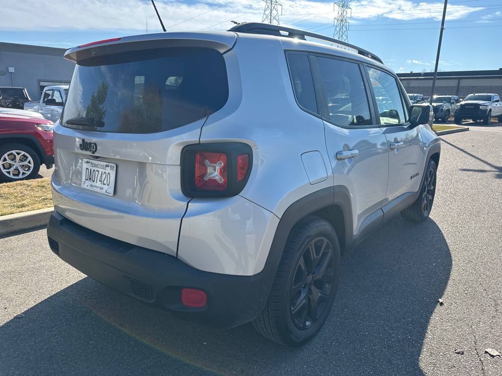 2017 Jeep Renegade Image 4