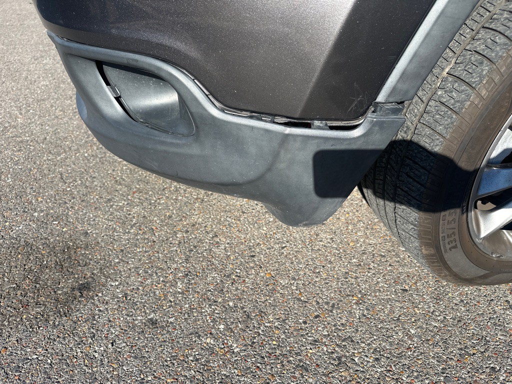 2018 Jeep Cherokee Image 7