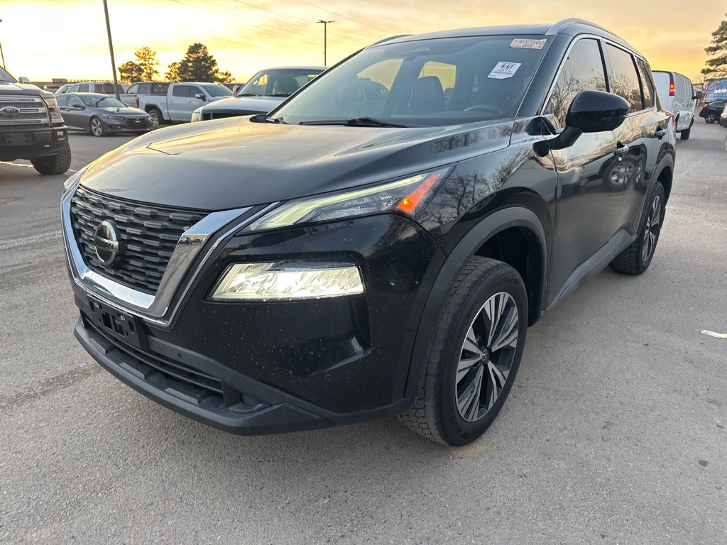 2021 Nissan Rogue Image 1