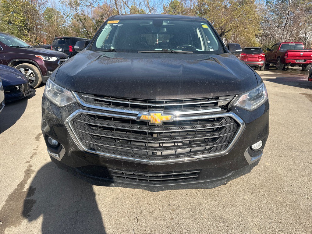 2018 Chevrolet Traverse Image 2