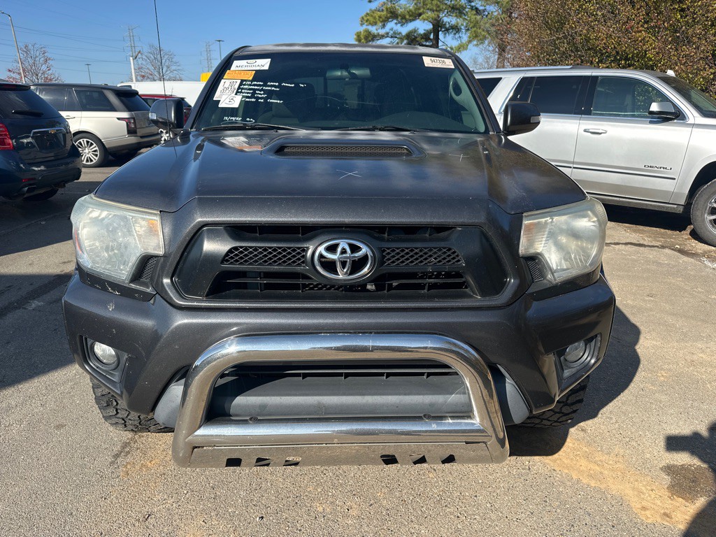 2015 Toyota Tacoma Image 2