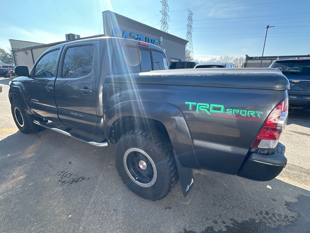 2015 Toyota Tacoma Image 6