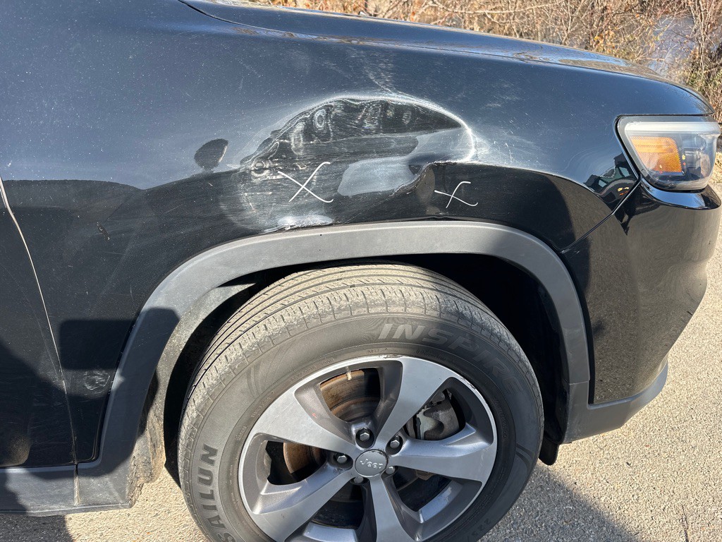 2019 Jeep Cherokee Image 8