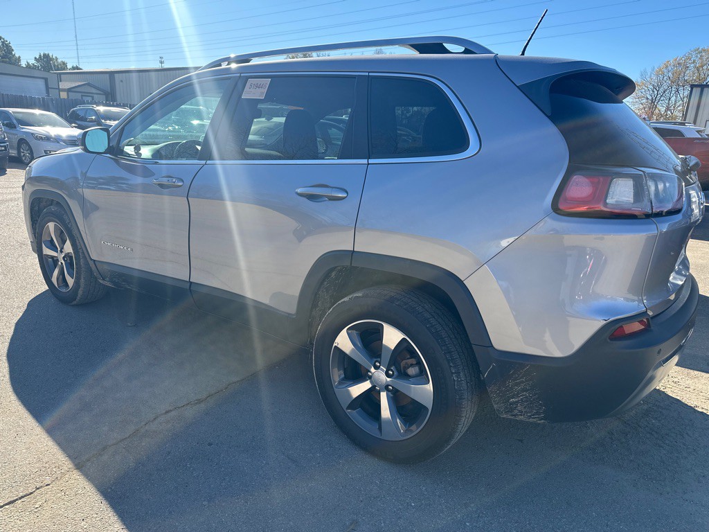 2019 Jeep Cherokee Image 6