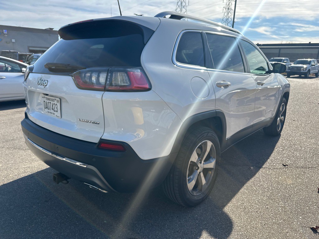2019 Jeep Cherokee Image 4