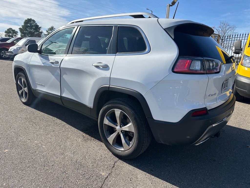 2019 Jeep Cherokee Image 6