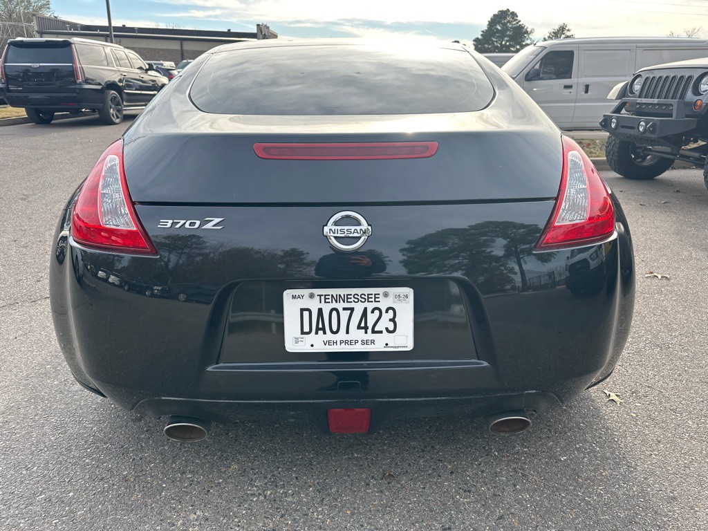 2017 Nissan 370Z Image 5