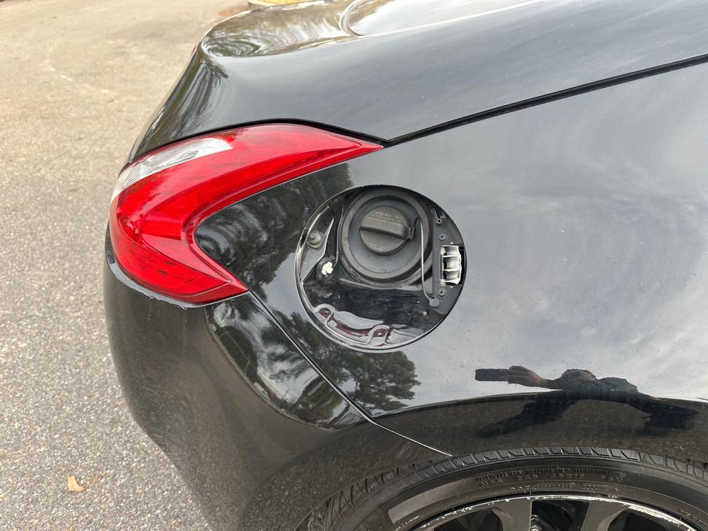 2017 Nissan 370Z Image 11