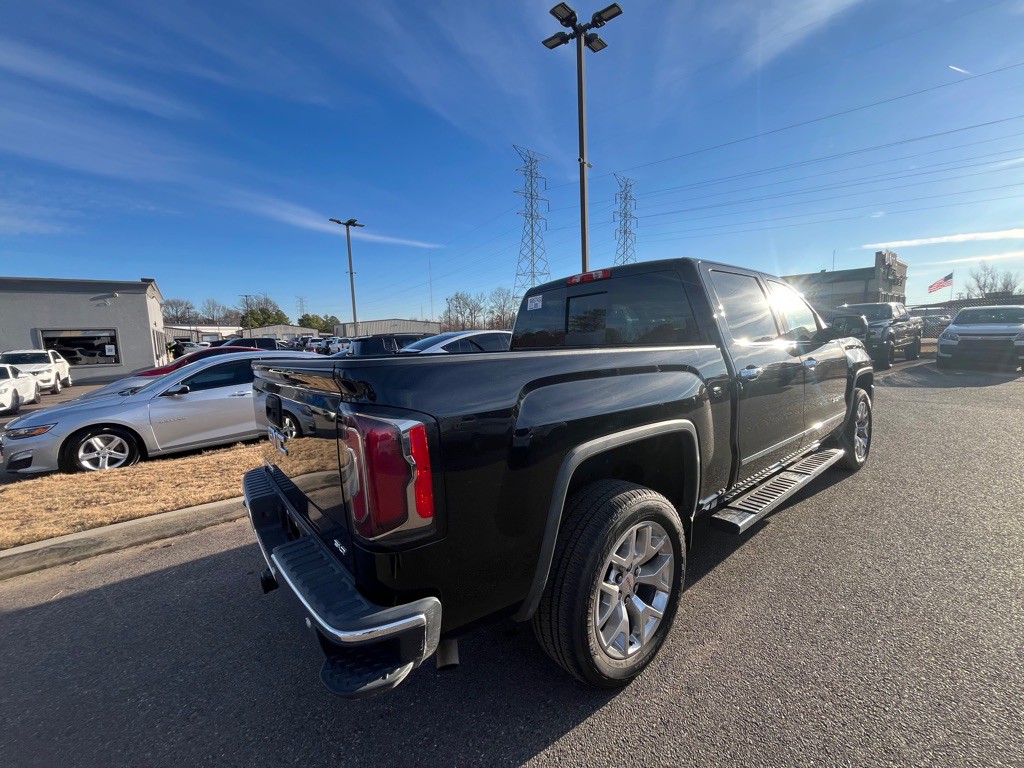 2018 GMC Sierra Image 1