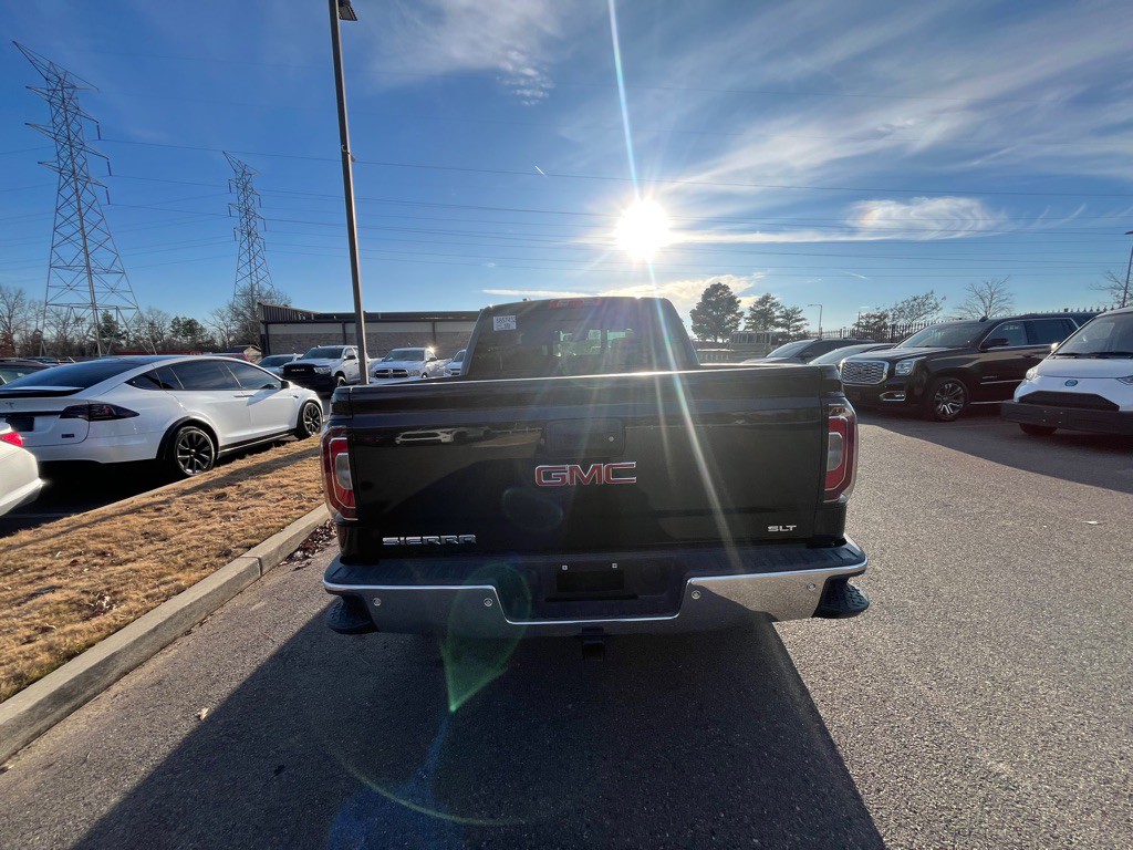 2018 GMC Sierra Image 3