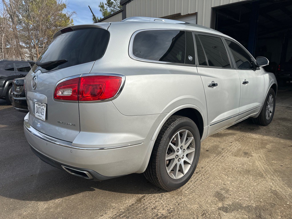 2017 Buick Enclave Image 4