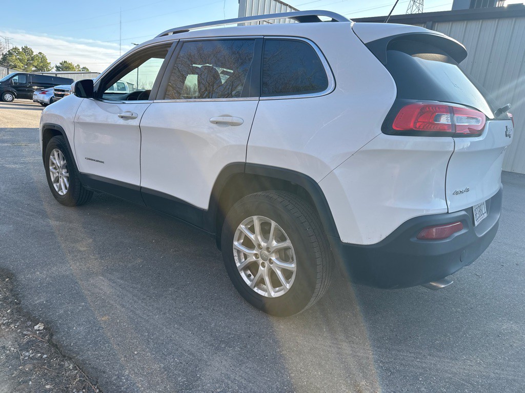 2018 Jeep Cherokee Image 6