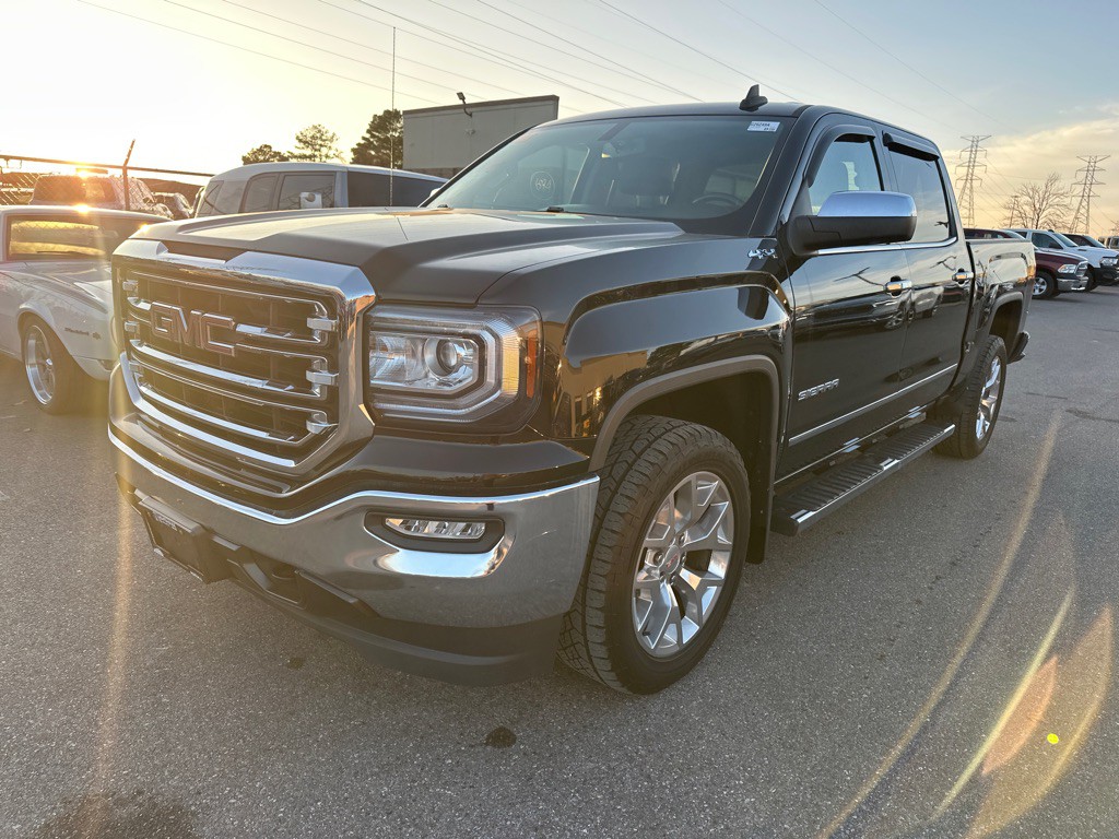2018 GMC Sierra Image 1