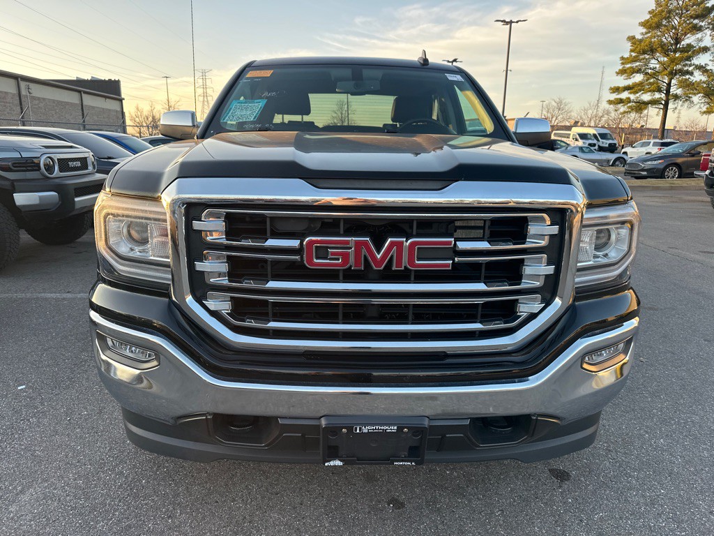 2018 GMC Sierra Image 2