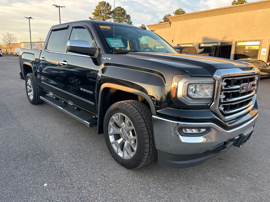 2018 GMC Sierra Image 3