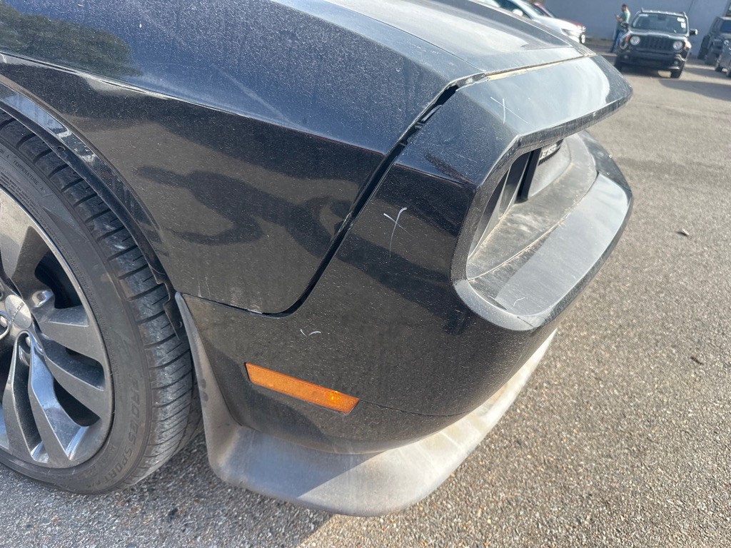 2014 Dodge Challenger Image 8