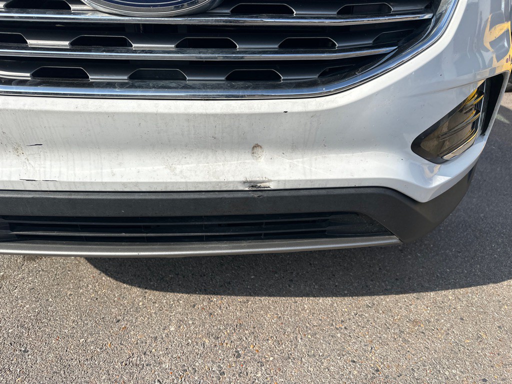 2020 Ford Edge Image 10