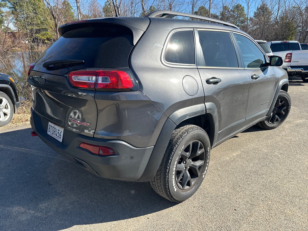 2017 Jeep Cherokee Image 4