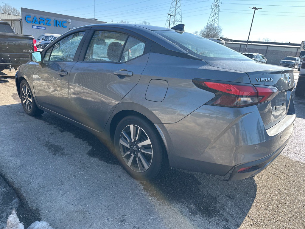2021 Nissan Versa Image 6