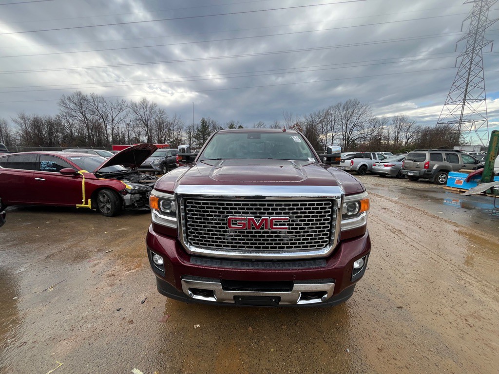 2016 GMC Sierra Image 2