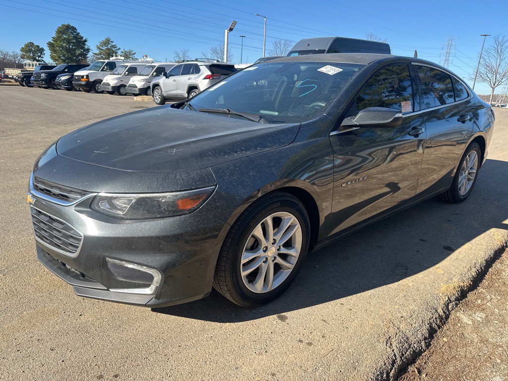 2017 Chevrolet Malibu Image 1