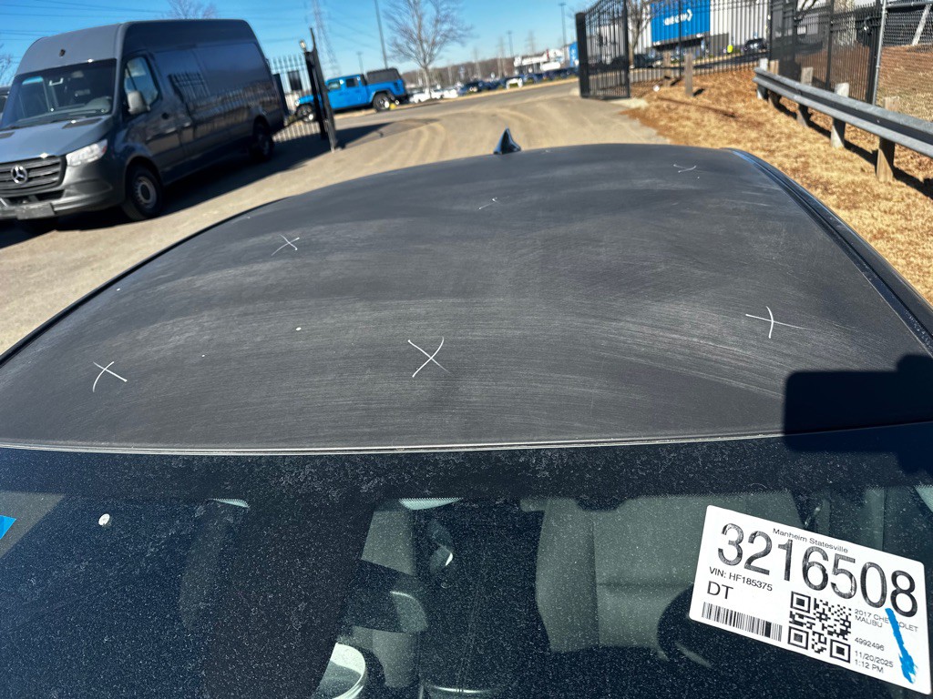 2017 Chevrolet Malibu Image 10