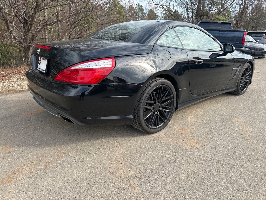 2014 Mercedes-Benz SL-Class Image 4