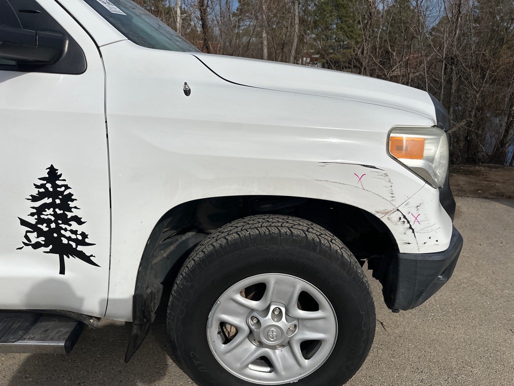 2014 Toyota Tundra Image 9