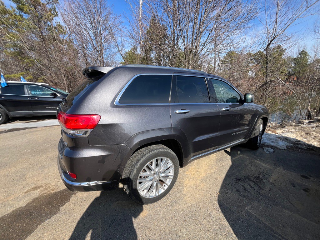 2017 Jeep Grand Cherokee Image 4