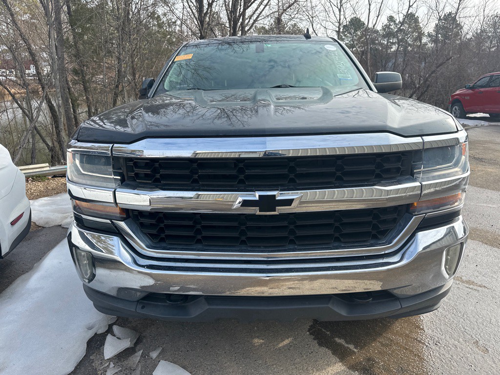 2017 Chevrolet Silverado 1500 Image 2
