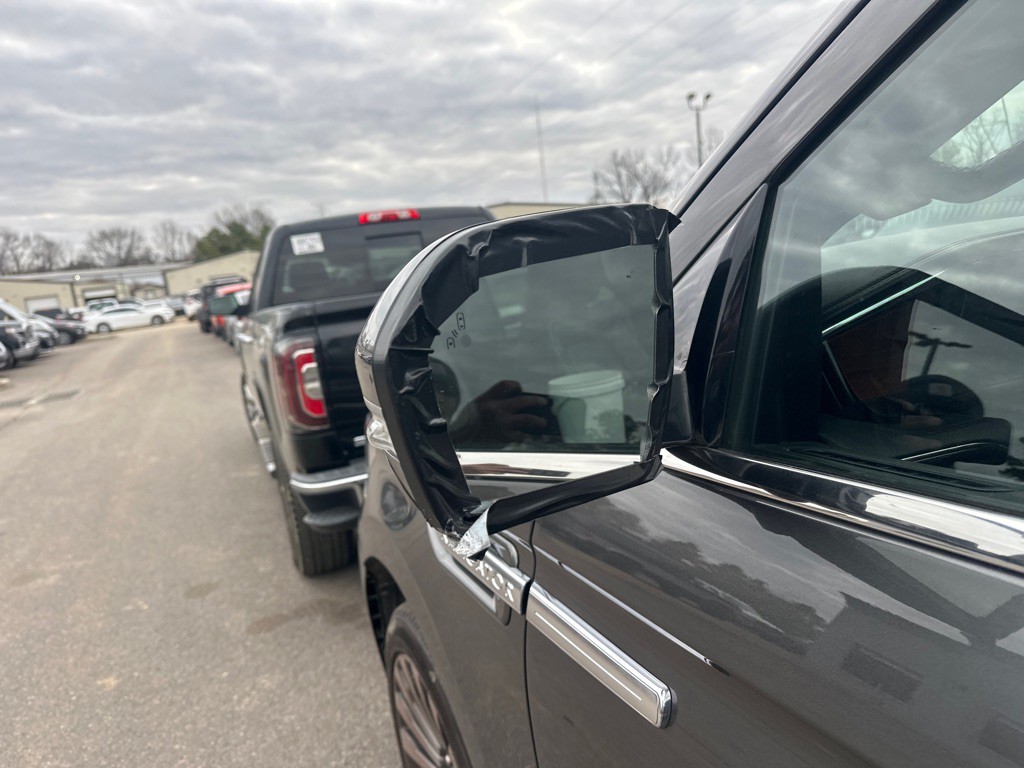 2018 Lincoln Navigator Image 8