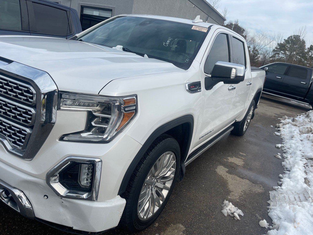 2019 GMC Sierra Image 2